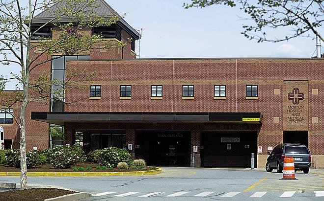 Nurses at the Morton Hospital and Medical Center tentatively agreed to terms on a new three-year contract, avoiding a possible strike.