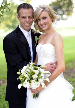 Monica Wright weds Sean Kantola