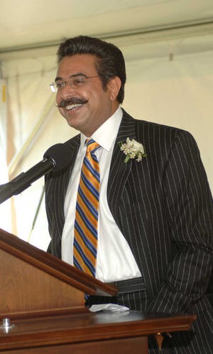 The Jacksonville Jaguars have reached an agreement to sell the franchise to Illinois businessman Shahid Khan.