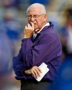 Bill Snyder's Wildcats are zeroed in on achieving a 10-win season to emphasize their resurgence.