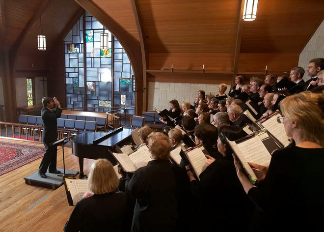 The Neponset Choral Society will present Vivaldi’s “Gloria” and Handel’s “Dixit Dominus” on Dec. 10-11 at St. Mark’s Episcopal Church in Foxboro.