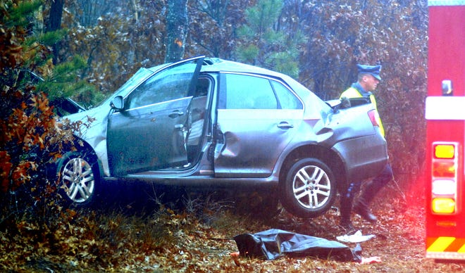 One person was reportedly killed in a single vehicle accident on Route 3 northbound near exit 3 in Plymouth, Massachusetts around 3:15 PM Wednesday (12-07-11) afternoon. The exact cause of the crash is unknown at this time, however it was raining heavily in the area at the time of the accident. Traffic on the northbound lanes of Route 3 is backed up extensively as a result of the accident. State Police are investigating the accident.