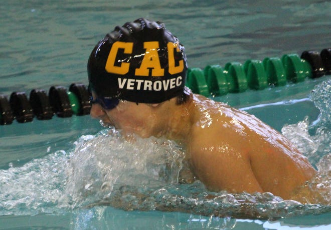 Noah Vetrovec finished fourth in the 200-meter backstroke A final at the 11th Annual Bruce Hutchinson Holiday Classic from Dec. 9-11 at Western Connecticut State University in New Haven.