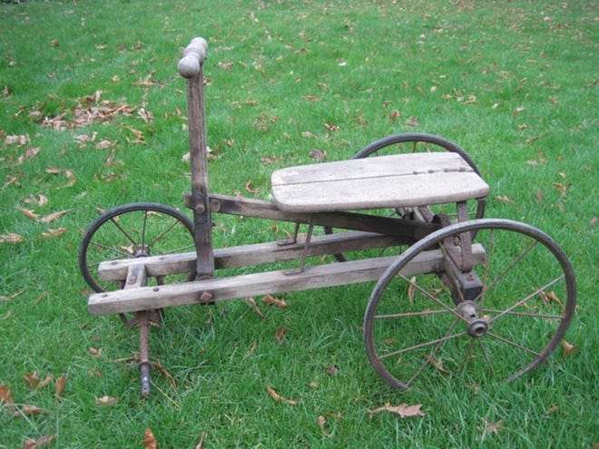 A reader named Jonathan of Cambridge, England, sent this picture of an Irish Mail toy he hopes to restore. It is missing one of its front wheels.