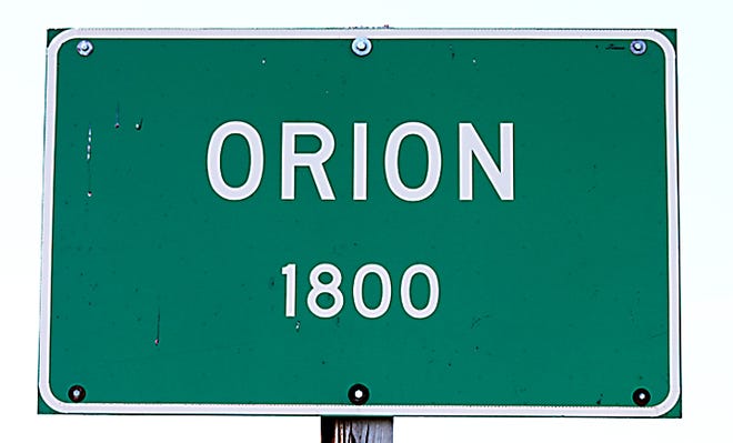 Orion village limits sign