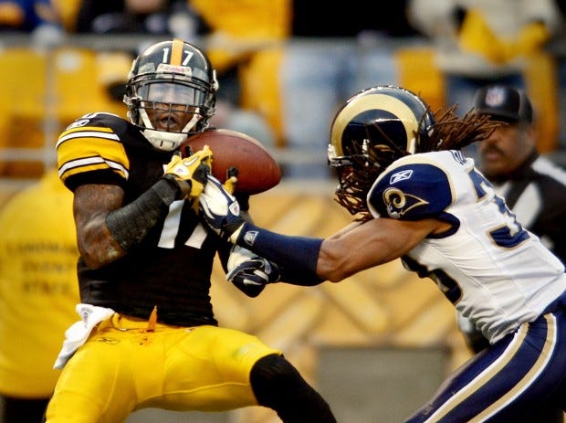 The Steelers' Mike Wallace has several potential suitors after his services.