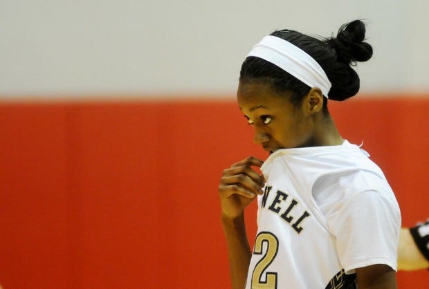 Hopewell's Shatori Walker-Kimbrough ended up with 33 points against Elizabeth Forward.