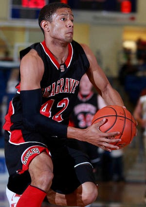 Seagraves and Damian Vidales take on Vega in the Class 1A Division I regional semifinals today in Levelland.