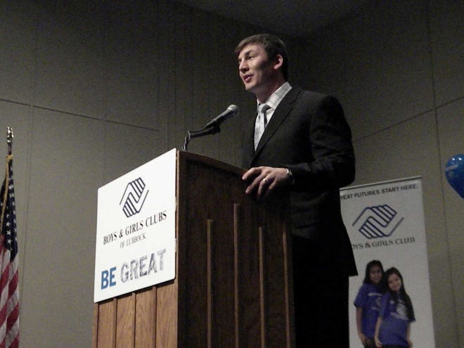 David Thomas, an NFL football player who started his career at Frenship High School, was the keynote speaker for the Outback Boys & Girls Club Dinner at the Lubbock Memorial Civic Center.