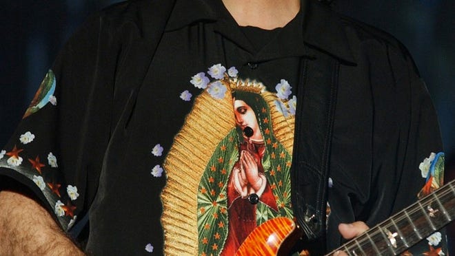 Carlos Santana will perform tonight with Steve Winwood at the Cruzon Amphitheatre.