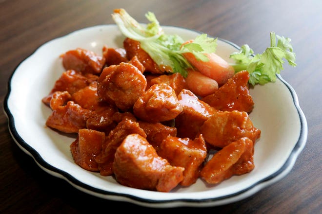 Boneless wings Wednesday, April 4, 2012, at Cronies Grill in Machesney Park.