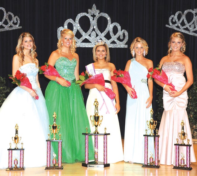 Cheyene Nicoal Grisham, center, was crowned the 2012 Anderson County Fairest of the Fair. She is pictured with her Court, from left, fourth runner-up Lauren N. Collins, second runner-up Morgan Mackenzie Phillips, first runner-up Cassadra ‘Sandy’ Gilliam and third runner-up Brooke Alexandria Loyd.