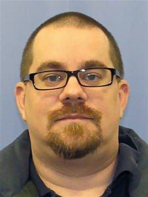This undated photo provided by the Pennsylvania State Police shows Kevin Cleeves. Trooper Adam Reed says an Amber Alert was canceled Saturday, July 28, 2012, after police in Austintown, Ohio, apprehended 35-year-old Cleeves, who was traveling with his missing daughter, Leia. (AP Photo/Pennsylvania State Police)