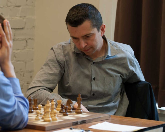 Grandmaster Alex Onischuk competes in round three of the 2012 U.S. Chess Championship. Onischuk is the new chess coach for Texas Tech.