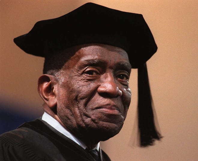 W.W. Law recieved a Degree of Doctor of Humane Letters from Savannah State University during Commencement ceremonies Sunday, May 7, 2000. The honorary decree was the first ever presented by the university. -- Scott Bryant