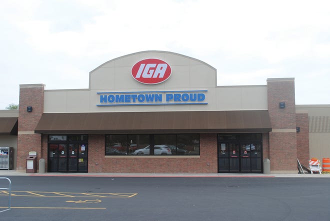 A grand opening/ribbon cutting ceremony will be held at 9 a.m Tuesday for the Metamora IGA.