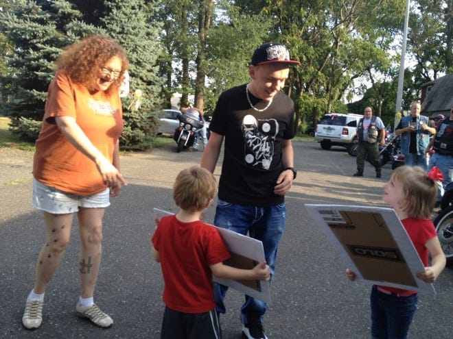 Petty Officer 3rd Class Officer Dan Cullen returned from his naval deployment in Afghanistan on Sunday to his home in Bordentown Township, where he was greeted by his mother, Judi, and nephew and niece Jamie and Jayd.