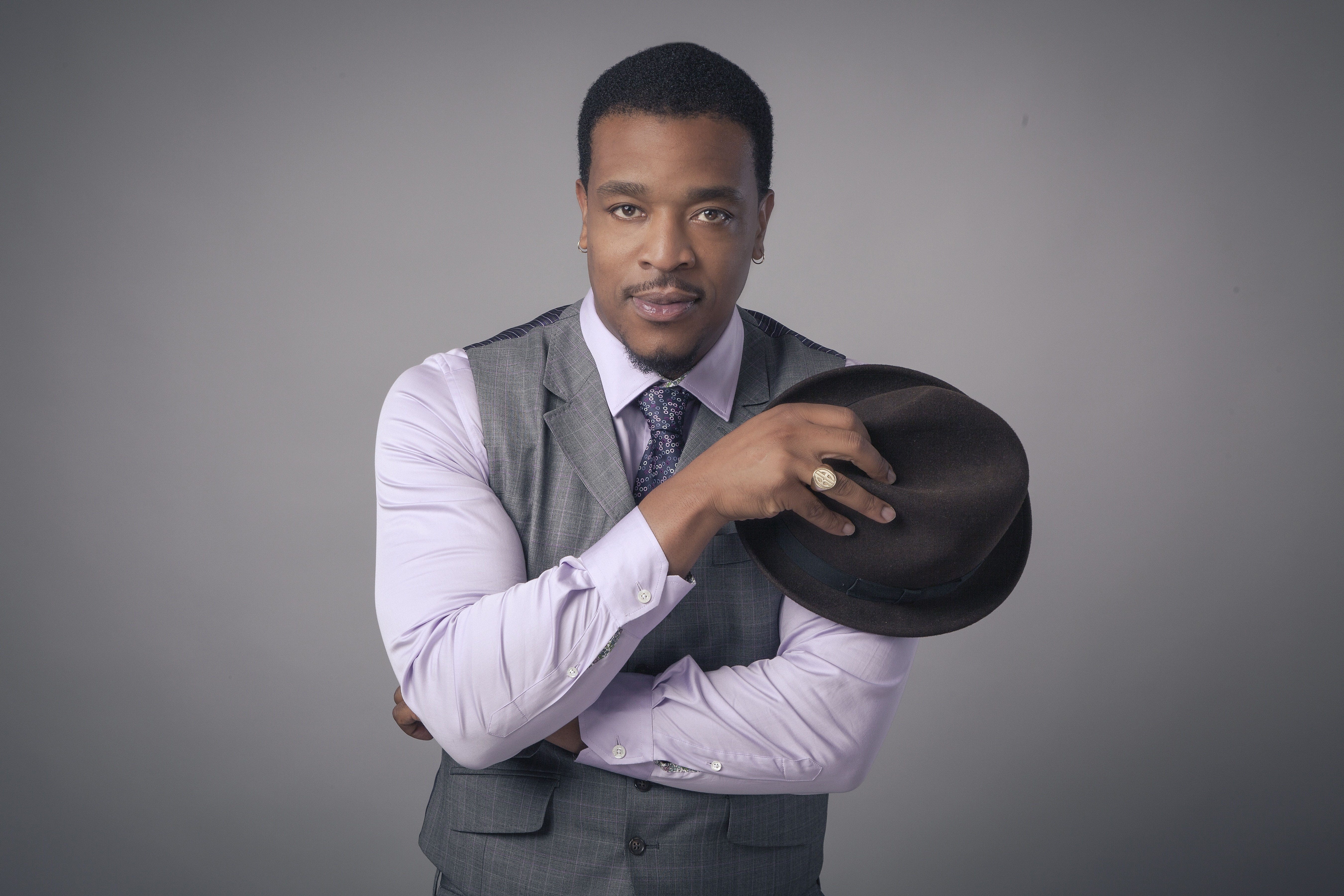 Grimm Star Russell Hornsby Discusses Challenge Of Acting Scared