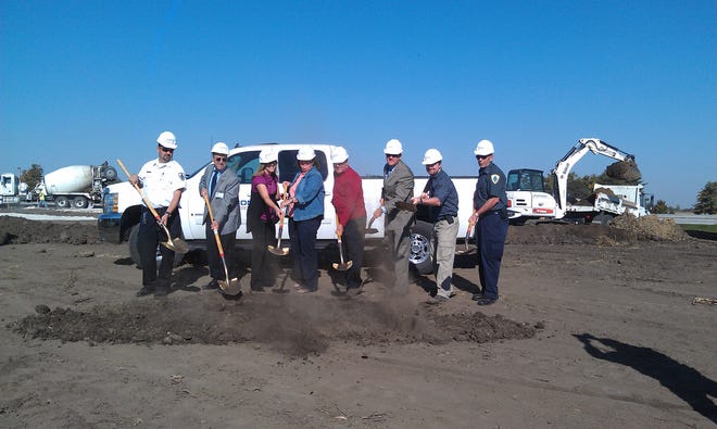 Galesburg Hospitals’ Ambulance Service board members and employees gathered Tuesday afternoon for the groundbreaking ceremony of a new ambulance facility in Monmouth. The facility will include three ambulance stalls and living space for EMTs.