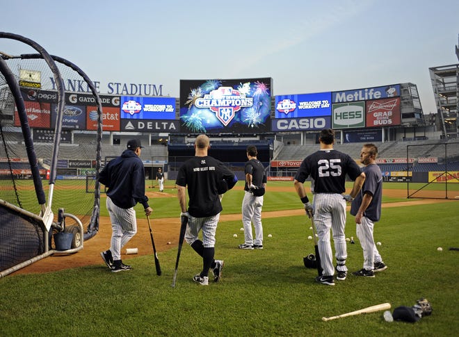 New York Yankees players work out during a baseball practice, Friday, Oct. 5, 2012, at Yankee Stadium in New York. They are preparing to play either the Baltimore Orioles or Texas Rangers in the American League division series. ()