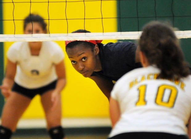 Hopewell's Shatori Walker-Kimbrough had 11 kills in Thursday's win over Derry.