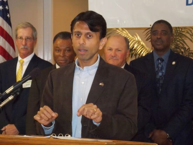 Governor Bobby Jindal announces the expansion of the CF Industries nitrogen plant in Donaldsonville last Thursday.