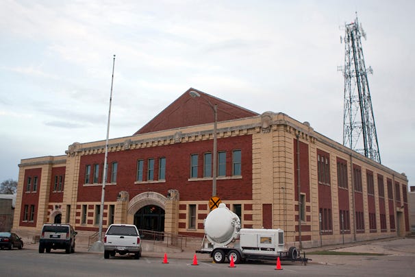 The former Galesburg National Guard Armory stands on North Broad Street.