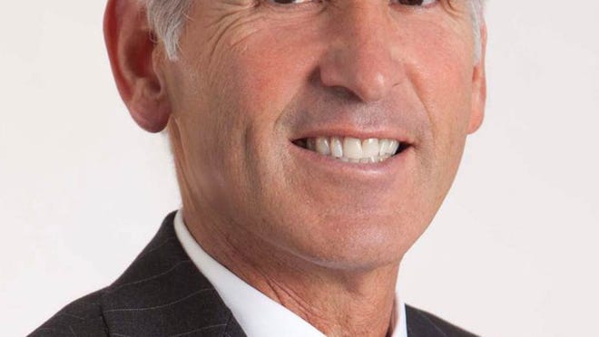 Irv Geffen, formerly CEO of the Jewish Federation of South Palm Beach County, joins Sabadell Bank & Trust as senior vice president and wealth director.