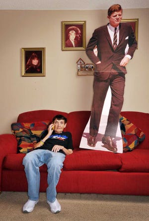 Bob.Self@jacksonville.com Comedian Grandma Lee (aka Lee Strong) has decorated her home with photos of her children and grandchildren, a life-size cutout of John F. Kennedy and posters of the clubs she's played. She'll be at the Comedy Zone this weekend.