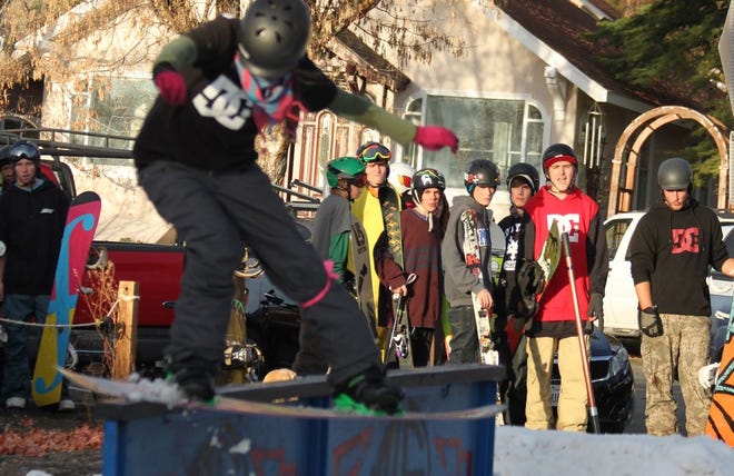 The Sportsmen’s Den and the Mt. Shasta Ski park co-sponsored the second annual Winter Magic Rail Jam in downtown Mount Shasta on Friday as part of the city’s Winter Magic holiday street festival. Fifteen of Siskiyou County’s most talented snowboarders and skiers came out for the season’s first rail and box session, thanks to the help of a snow-making machine from the ski park.