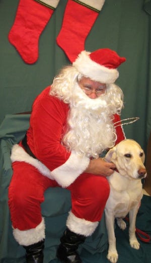 Have you pet photographed with Santa.