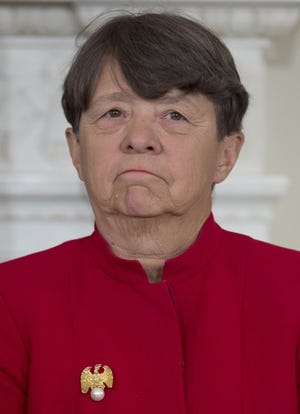 No-nonsense Mary Jo White drew positive reviews from regulators and those on Wall Street.