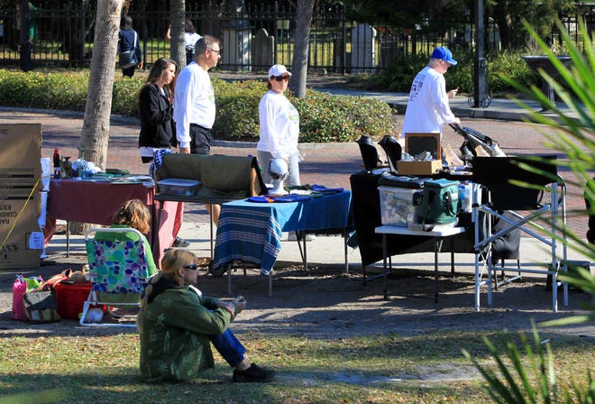Vendors sell their wares near the parking garage and Visitor's Center on Saturday, Jan. 26, 2013. By DARON DEAN, daron.dean@staugustine.com