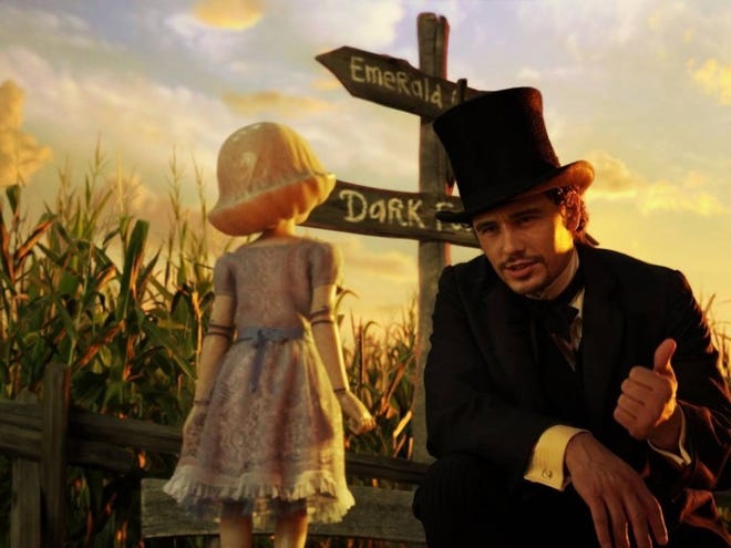 James Franco as Oz has a hard time conning his new neighbors.