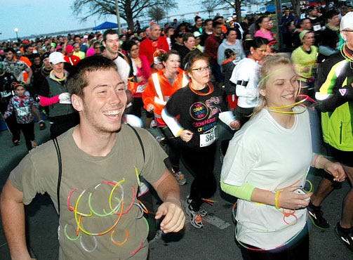 As the sun set Saturday evening, 1,000 jubilant runners and walkers left Union Point Park on the first-ever Great New Bern Glow Run.