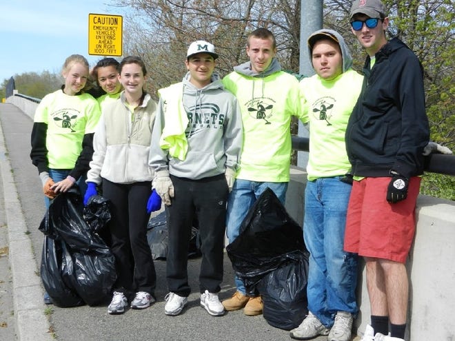 At last April's Great American Cleanup of Mansfield , more than 750 volunteers, including members of the Student Service Corps, collected several hundred bags of litter from our roadsides, parks, and school grounds.