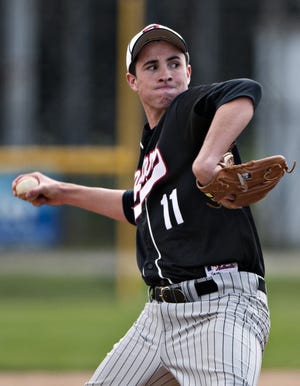 Hatboro-Horsham pitcher Ryan Kelly delivers a pitch against North Penn during a game at North Penn High School in Towamencin Monday.