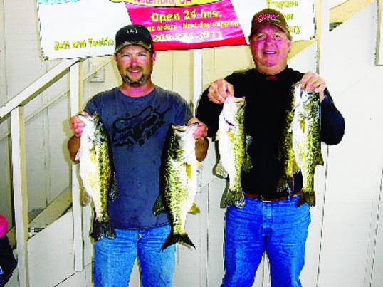 Mike Goodman, left, and his father, Bill, recaptured the Anglers of the Year lead with 14.71 pounds of fish and a fourth-place finish.