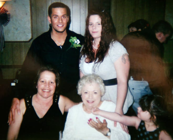 A provided family photo shows Katelynn Gourley (top right) with her bother, mother, grandmother and one of her children.