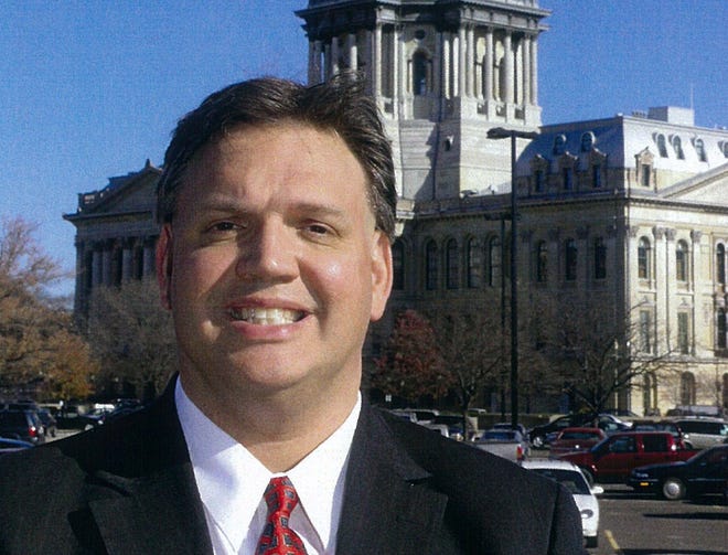 Scott Reeder, a veteran statehouse reporter and the journalist in residence at the Illinois Policy Institute, writes a weekly column for the Rockford Register Star and rrstar.com.