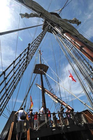 Bob.Mack@Jacksonville.com Two of the ship's masts loom above the El Galeón , a 170-foot, 495-ton authentic wooden replica of a galleon that was part of Spain's West Indies fleet.