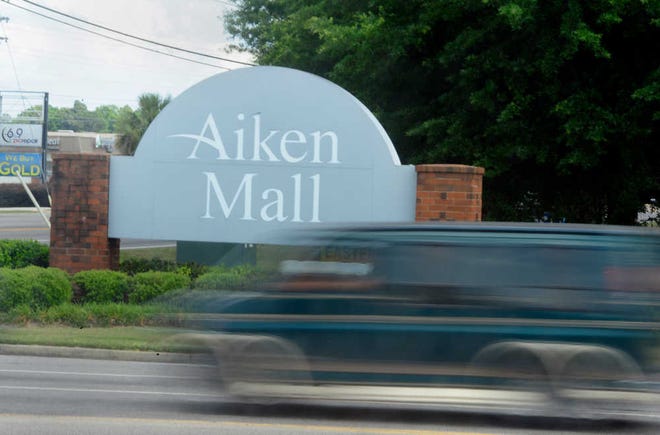Aiken Mall will not go to auction as scheduled. A mall official said the business isn't in danger of closing.