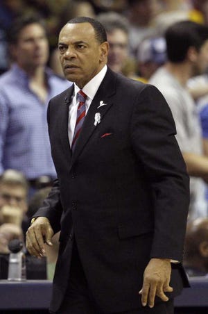 Memphis coach Lionel Hollins was bid farewell after leading the team to its best record in history.