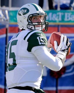 Former Jets quarterback Tim Tebow will join New England's minicamp today and sign with the squad.