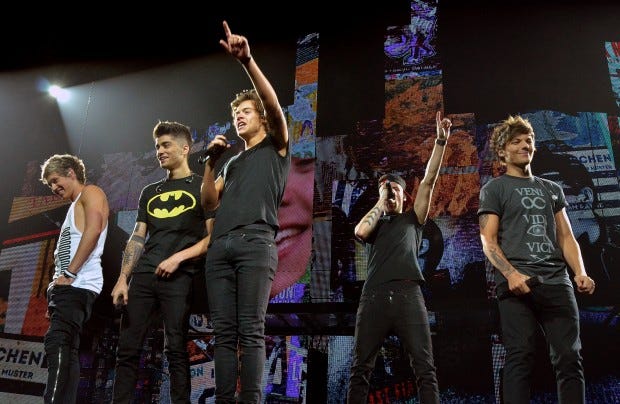 One Direction performs a sold-out show Monday night at Consol Energy Center in Pittsburgh.