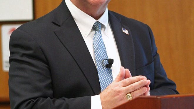 U.S. Rep. Bill Flores will be a guest at the next Pflugerville Chamber of Commerce luncheon.