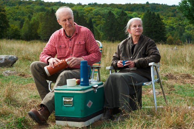 James Cromwell as Craig and Genevieve Bujold as Irene in "Still Mine."