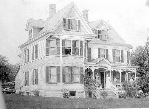The Highland Mansion still stands on the SkyView Golf Club property.