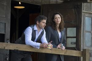 Martin (Eric Bana) and Claudia (Rebecca Hall) manage to sneak some quiet time together in "Closed Circuit."