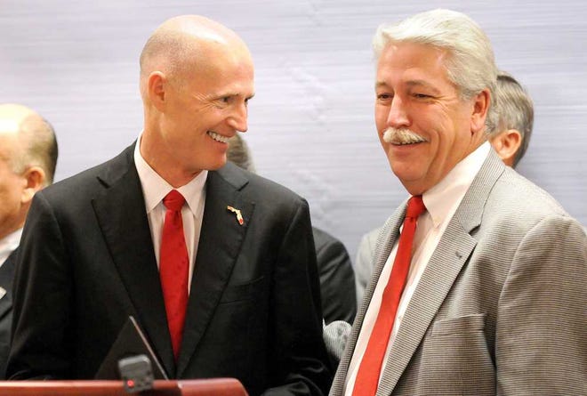 Bruce.Lipsky@jacksonville.com Gov. Rick Scott and Craig King, president of R.J. Corman Railroad Group, announced Wednesday the company will be bringing 58 jobs to Clay County.